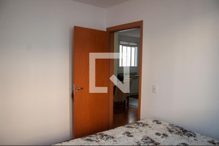 Quarto 1 de apartamento para alugar com 2 quartos, 48m² em Cabral, Contagem
