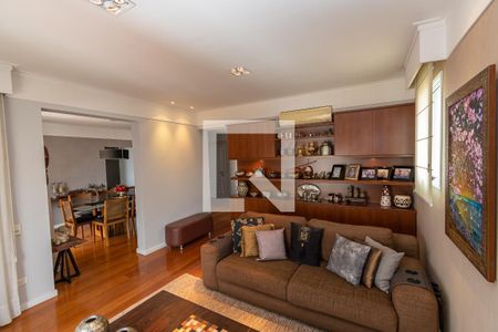 Sala de Estar de apartamento à venda com 3 quartos, 350m² em Cambuí, Campinas