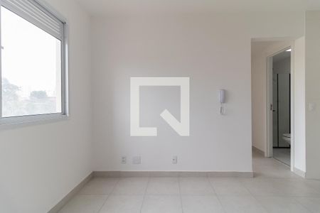 Sala de apartamento para alugar com 2 quartos, 33m² em Parque Fongaro, São Paulo