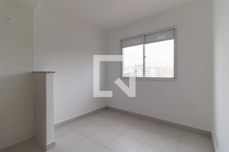 Sala de apartamento para alugar com 2 quartos, 32m² em Parque Fongaro, São Paulo