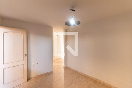 Sala de apartamento para alugar com 1 quarto, 40m² em Vila Valqueire, Rio de Janeiro