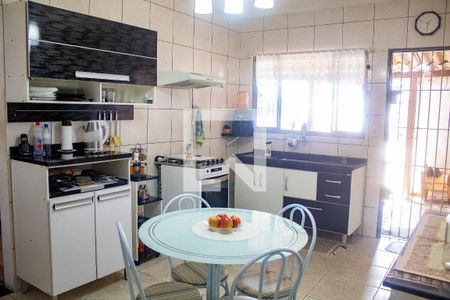 Cozinha de apartamento à venda com 3 quartos, 540m² em Vila Santa Terezinha (zona Norte), São Paulo