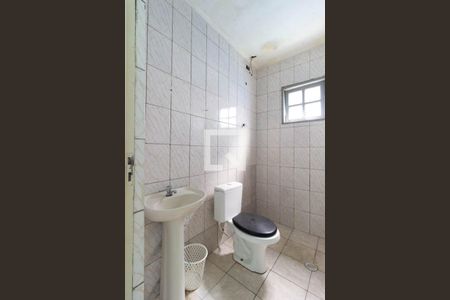 Lavabo   de casa para alugar com 2 quartos, 90m² em Jardim Tremembe, São Paulo