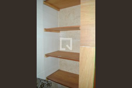 Closet de casa para alugar com 2 quartos, 65m² em Centro, Nilópolis