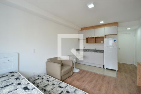 Sala/Cozinha de kitnet/studio à venda com 1 quarto, 24m² em Vila da Saúde, São Paulo