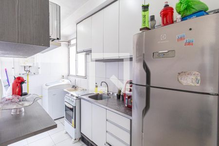 Cozinha e área de serviço de apartamento para alugar com 2 quartos, 39m² em Jardim Sao Pedro, Osasco