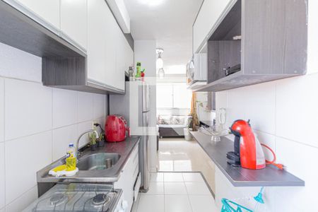 Cozinha e área de serviço de apartamento para alugar com 2 quartos, 39m² em Jardim Sao Pedro, Osasco