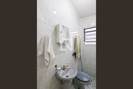 Banheiro  de casa à venda com 2 quartos, 168m² em Jordanópolis, São Bernardo do Campo