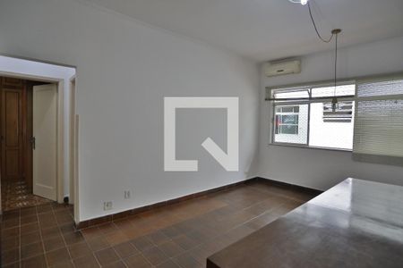 Sala de apartamento para alugar com 2 quartos, 72m² em Embaré, Santos