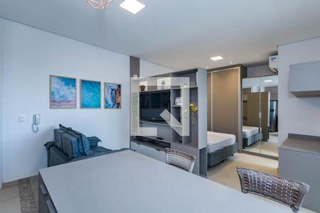 Sala de kitnet/studio para alugar com 1 quarto, 45m² em Vila Oliveira, Mogi das Cruzes