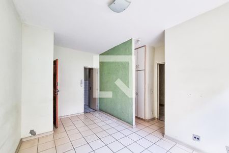 Sala de apartamento à venda com 2 quartos, 48m² em Heliópolis, Belo Horizonte