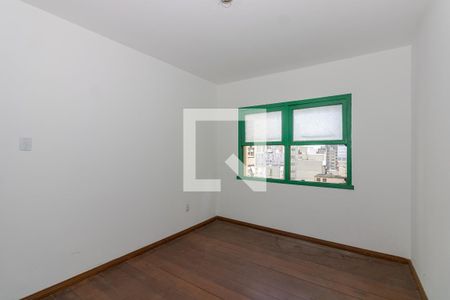 Dormitório de apartamento à venda com 3 quartos, 63m² em Centro Histórico, Porto Alegre