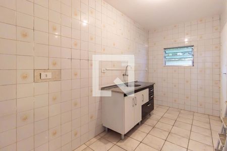 Cozinha de casa para alugar com 1 quarto, 50m² em Jardim Ester, São Paulo