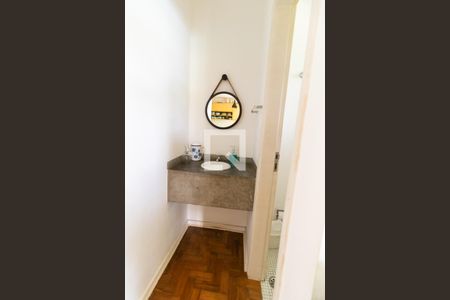 Lavabo de casa à venda com 3 quartos, 200m² em Butantã, São Paulo