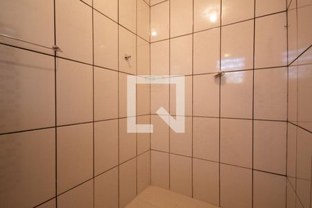 Banheiro de casa para alugar com 1 quarto, 50m² em Santa Maria, Osasco