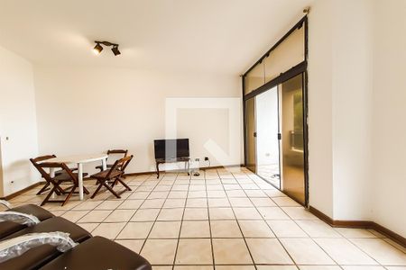 Sala de Estar de apartamento para alugar com 4 quartos, 108m² em Centro, Guarujá