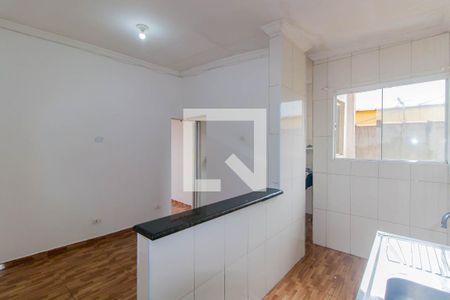 Cozinha de apartamento para alugar com 1 quarto, 40m² em Vila Ema, São Paulo