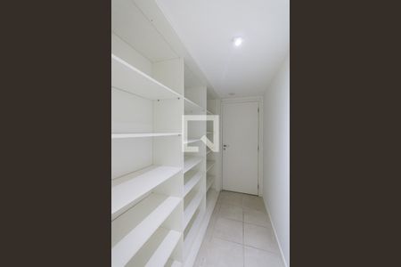 Entrada de apartamento à venda com 2 quartos, 73m² em Jacarepaguá, Rio de Janeiro