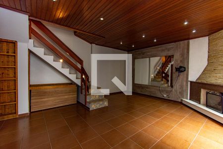 Sala de casa à venda com 4 quartos, 158m² em Olaria, Canoas