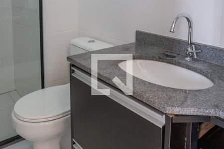 Banheiro de apartamento para alugar com 1 quarto, 30m² em Jardim Peri, São Paulo