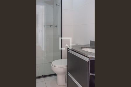 Banheiro de apartamento para alugar com 1 quarto, 30m² em Jardim Peri, São Paulo