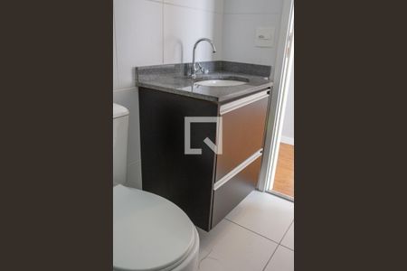 Banheiro de apartamento para alugar com 1 quarto, 30m² em Jardim Peri, São Paulo