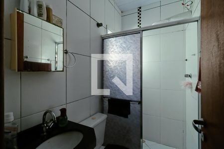 Casa à venda com 120m², 3 quartos e 2 vagas Casa à venda com 120m², 3 quartos e 2 vagasBanheiro