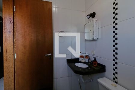 Casa à venda com 120m², 3 quartos e 2 vagas Casa à venda com 120m², 3 quartos e 2 vagasBanheiro da Suite
