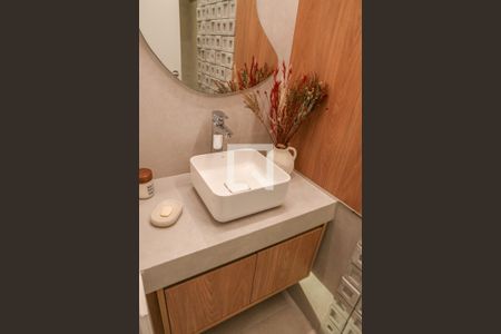 Lavabo de apartamento para alugar com 2 quartos, 90m² em Alto da Lapa, São Paulo