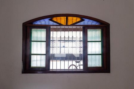 Detalhe da sala de casa para alugar com 4 quartos, 185m² em Tupiry, Praia Grande