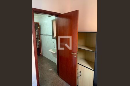 Apartamento à venda com 120m², 3 quartos e 2 vagas Apartamento à venda com 120m², 3 quartos e 2 vagasEscritório