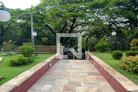 Apartamento à venda com 120m², 3 quartos e 2 vagas Apartamento à venda com 120m², 3 quartos e 2 vagasÁrea externa