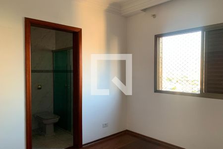 Apartamento à venda com 120m², 3 quartos e 2 vagas Apartamento à venda com 120m², 3 quartos e 2 vagasQuarto 2 - Suíte