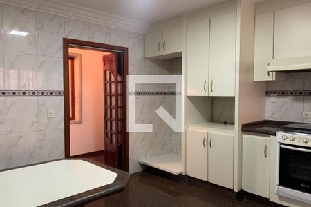 Apartamento à venda com 120m², 3 quartos e 2 vagas Apartamento à venda com 120m², 3 quartos e 2 vagasCozinha