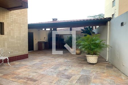 Apartamento à venda com 120m², 3 quartos e 2 vagas Apartamento à venda com 120m², 3 quartos e 2 vagasÁrea comum - Churrasqueira