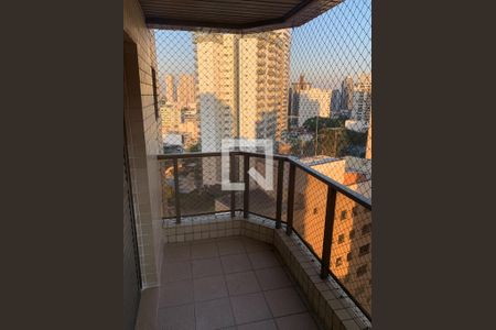 Apartamento à venda com 120m², 3 quartos e 2 vagas Apartamento à venda com 120m², 3 quartos e 2 vagasVaranda do Quarto 3 - Suíte