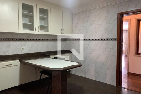 Apartamento à venda com 120m², 3 quartos e 2 vagas Apartamento à venda com 120m², 3 quartos e 2 vagasCozinha