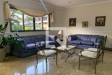 Apartamento à venda com 120m², 3 quartos e 2 vagas Apartamento à venda com 120m², 3 quartos e 2 vagasHall de entrada