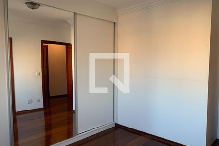 Apartamento à venda com 120m², 3 quartos e 2 vagas Apartamento à venda com 120m², 3 quartos e 2 vagasQuarto 2 - Suíte