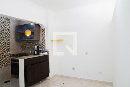 Sala de kitnet/studio para alugar com 1 quarto, 30m² em Santa Efigênia, São Paulo