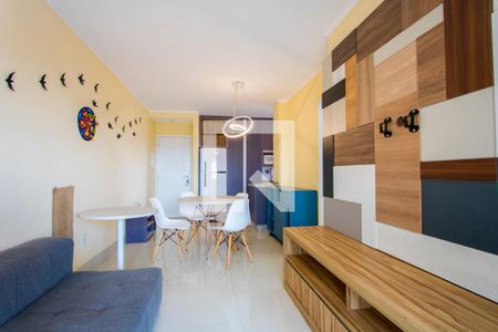 Sala de apartamento para alugar com 2 quartos, 63m² em Vila Eldízia, Santo André