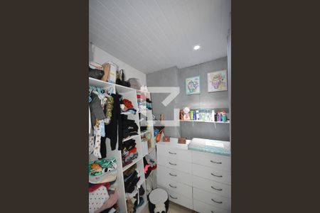 Closet de casa à venda com 3 quartos, 100m² em Vaz Lobo, Rio de Janeiro