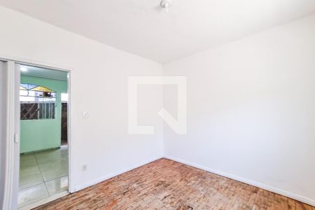 Quarto 1 de casa para alugar com 2 quartos, 80m² em Cenaculo, Belo Horizonte