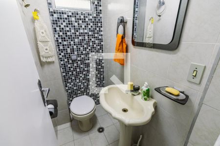 Lavabo de apartamento para alugar com 3 quartos, 117m² em Água Branca, São Paulo