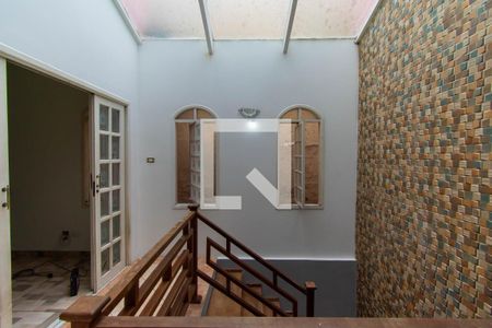 Hall de casa à venda com 3 quartos, 185m² em Jardim Santa Adélia, São Paulo