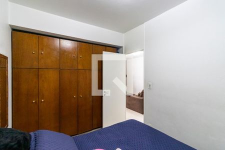 Quarto 2 de apartamento para alugar com 2 quartos, 60m² em Vila Monumento, São Paulo
