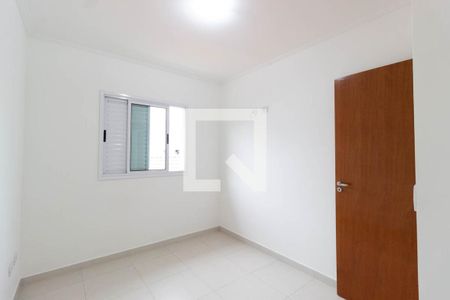 Quarto 1 de casa à venda com 2 quartos, 42m² em Vila Nivi, São Paulo