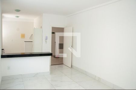 Sala de apartamento para alugar com 2 quartos, 67m² em Cabral, Contagem