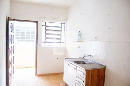 Cozinha de casa para alugar com 2 quartos, 90m² em Vila Gustavo, São Paulo