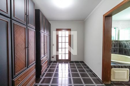 Apartamento à venda com 600m², 3 quartos e 4 vagas Apartamento à venda com 600m², 3 quartos e 4 vagasCloset da Suíte